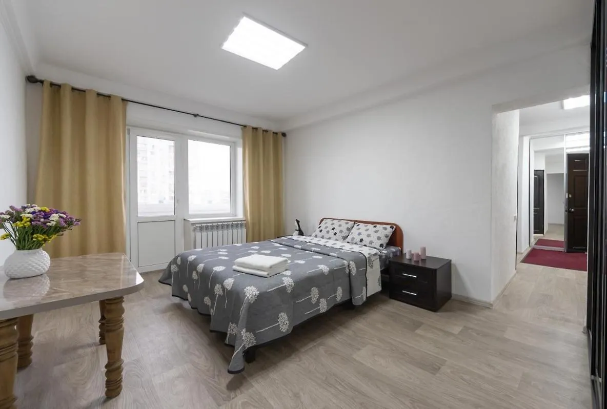 Apartment Світла, Комфортна Квартира Біля Метро Мінська Kyiv Ukraine